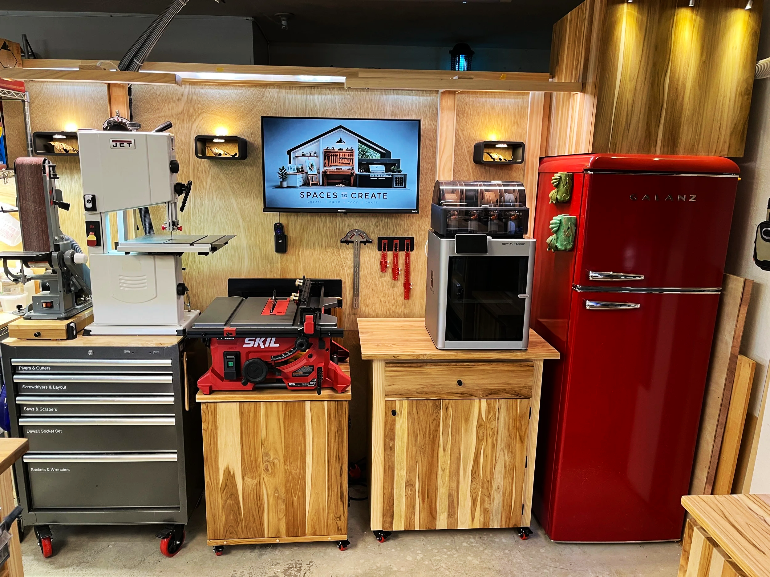 Modular workstations