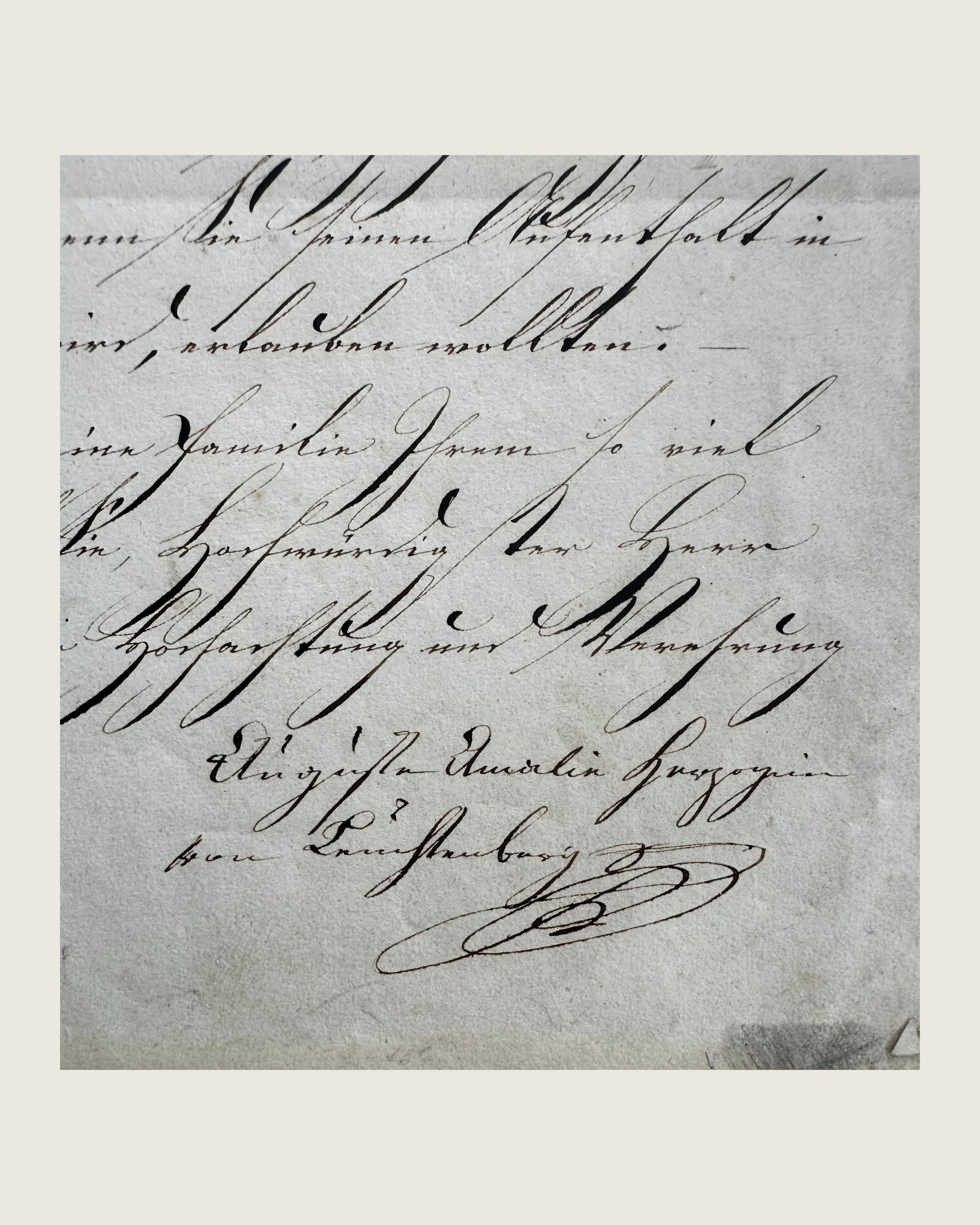 Detail of Auguste Amalie of Bavaria’s signature at the foot of the 1823 manuscript letter.