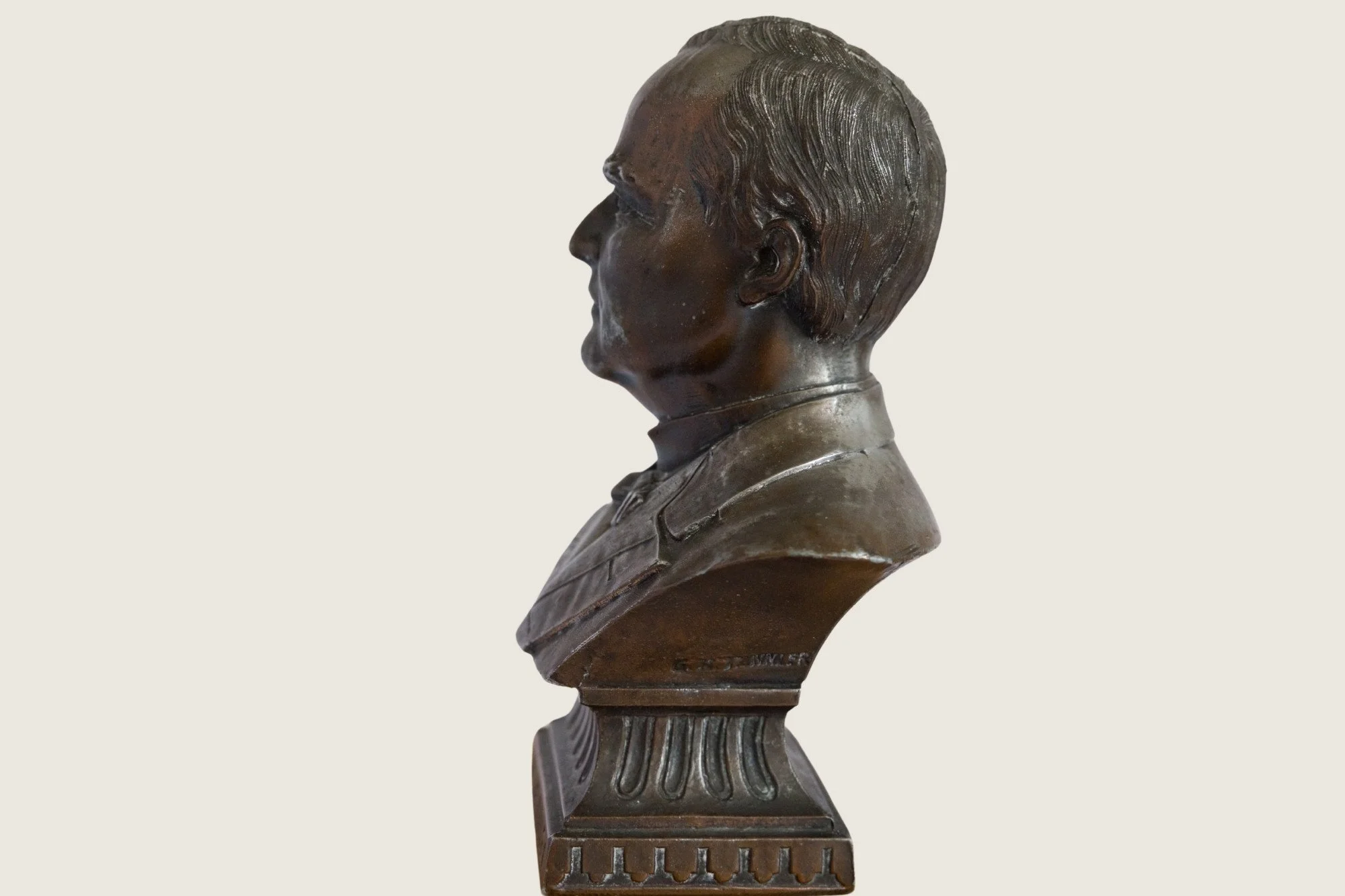 Left profile view of the William McKinley commemorative bust.