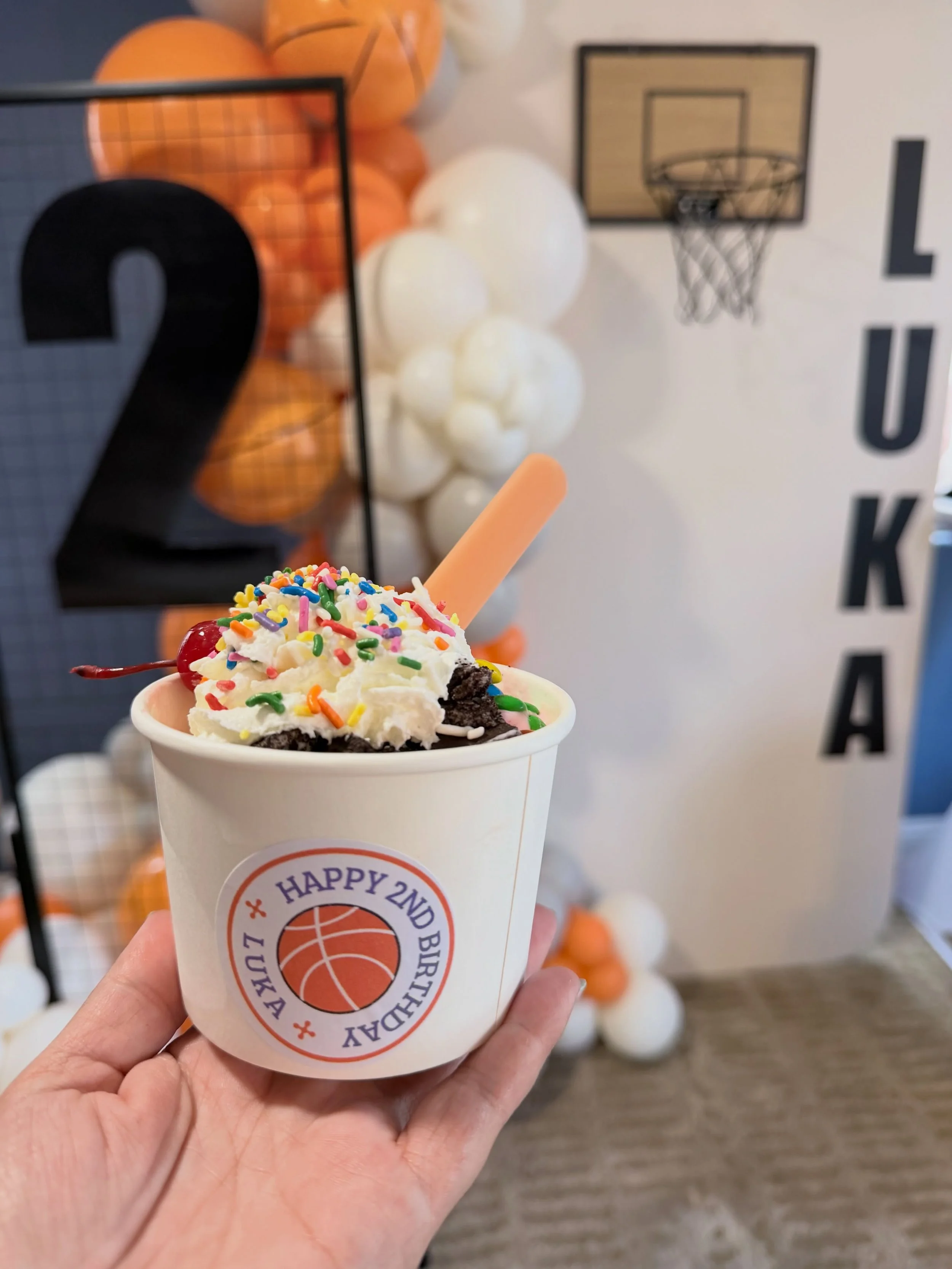 A guaranteed slam dunk for any party. 🍨

Our Sundae Cart is fully customizable, fun for guests of all ages, and the sweetest way to celebrate any occasion.

#dessertcart #lasvegasmoms #birthdaypartyfun #sundaebar #kidspartyideas