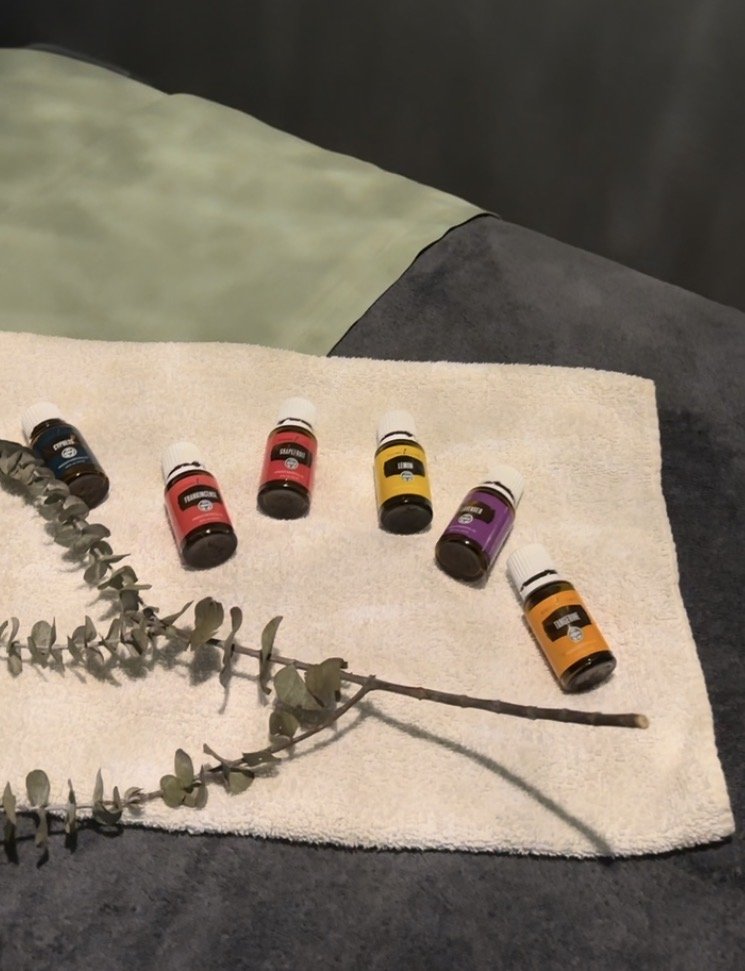 The Essential Life Technique: How Therapeutic Essential Oils Enhance Manual Lymphatic Drainage