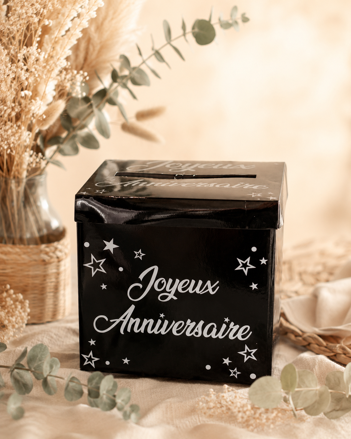 Urne « Joyeux Anniversaire » en location pour vos fêtes d’anniversaire. Disponible chez Les Jolis Instants sur la Côte d’Opale.


