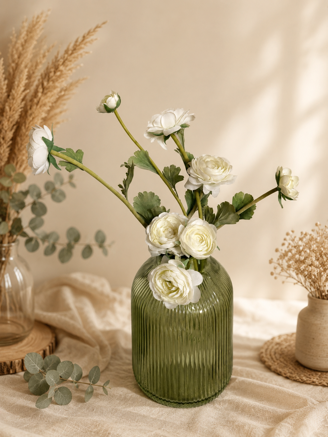 Vase & ranunculus - 2€
