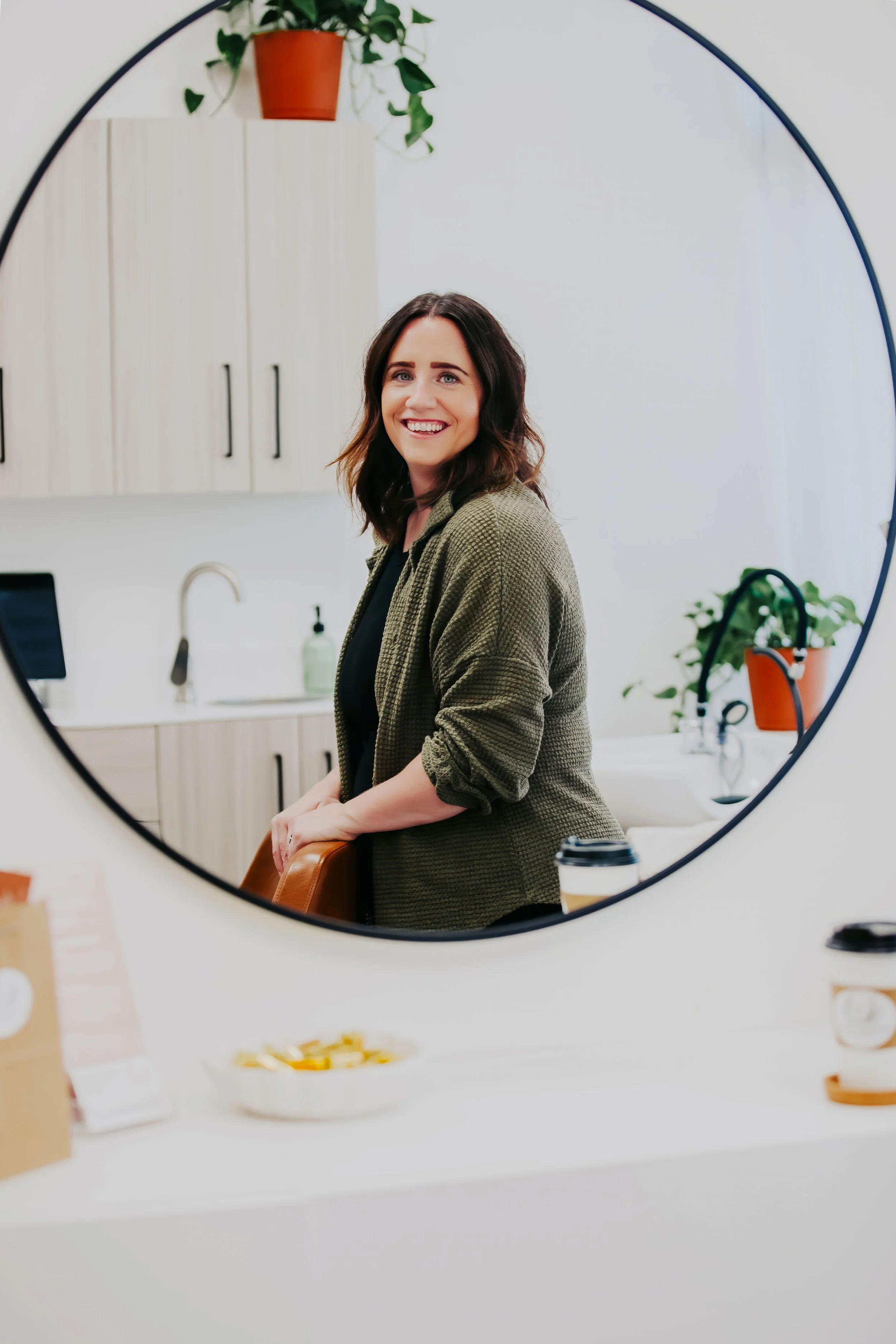 Sara Connors inside her private hair loss studio in Phoenix, Arizona.