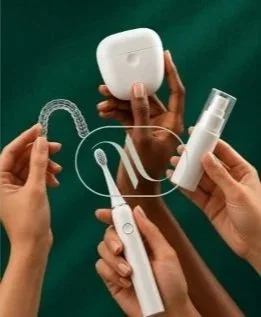 Cepillo de dientes, alineadores, hilo dental