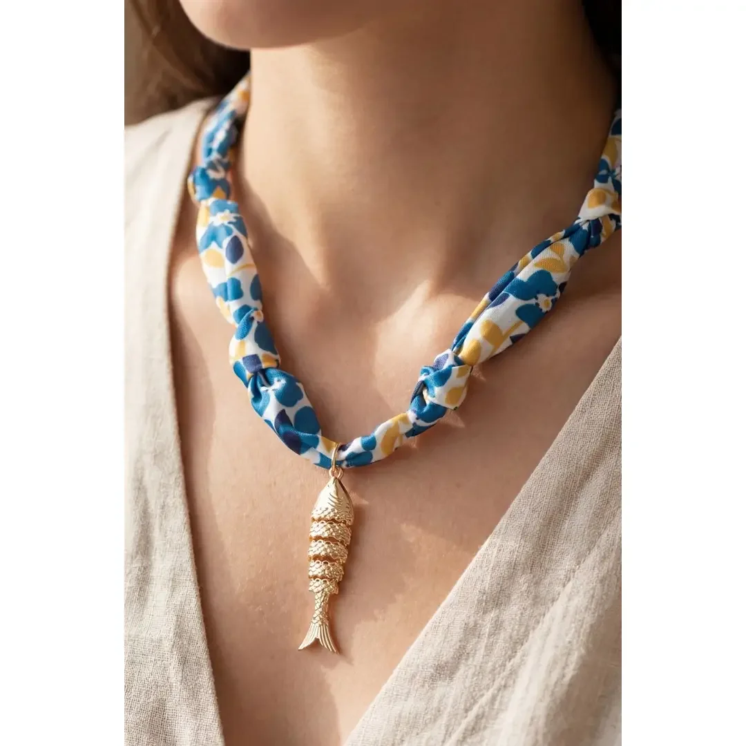 Metallic Pendant Knotted Bandana Necklace