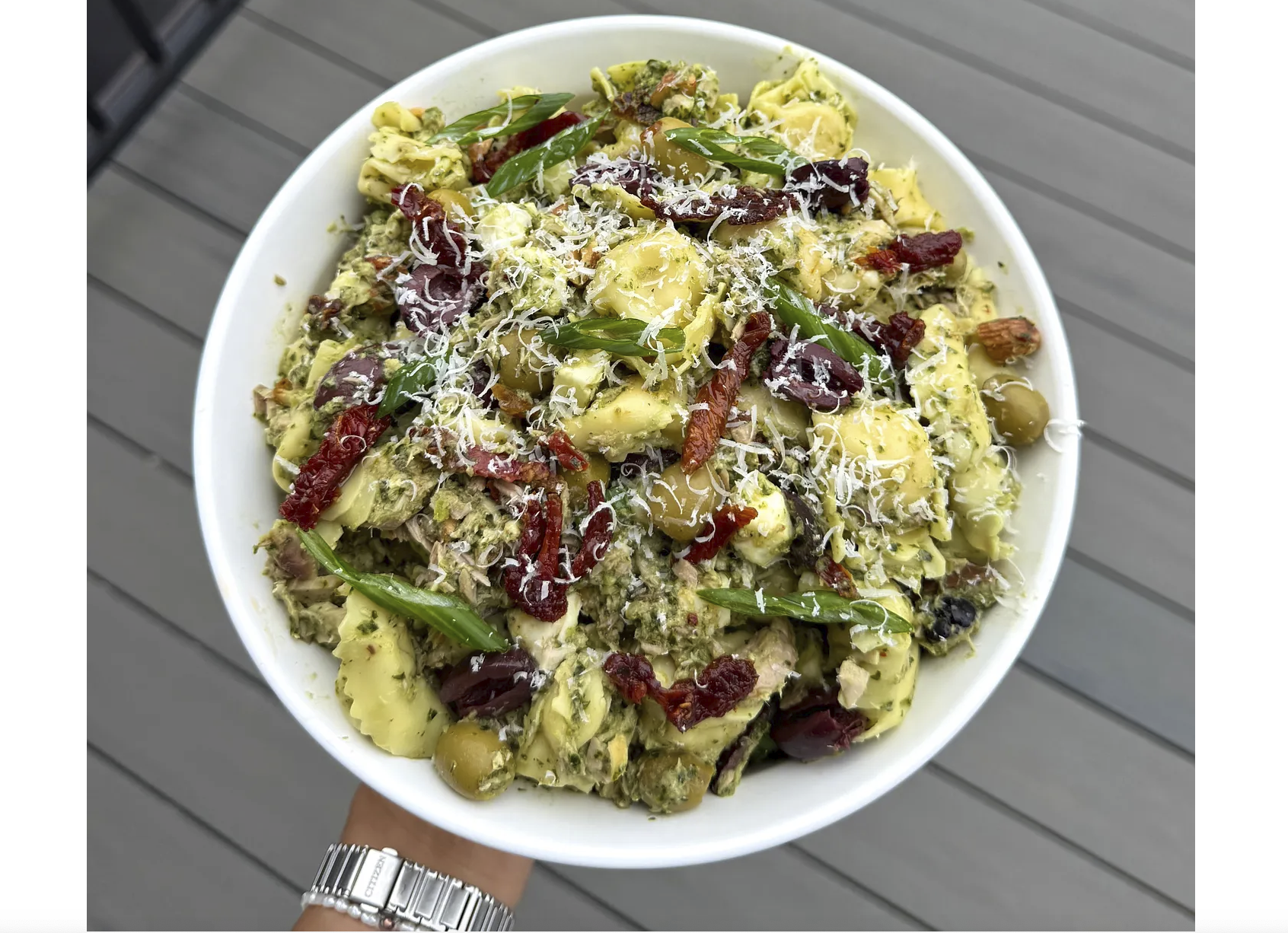 The Perfect Pesto Tortellini Pasta Salad