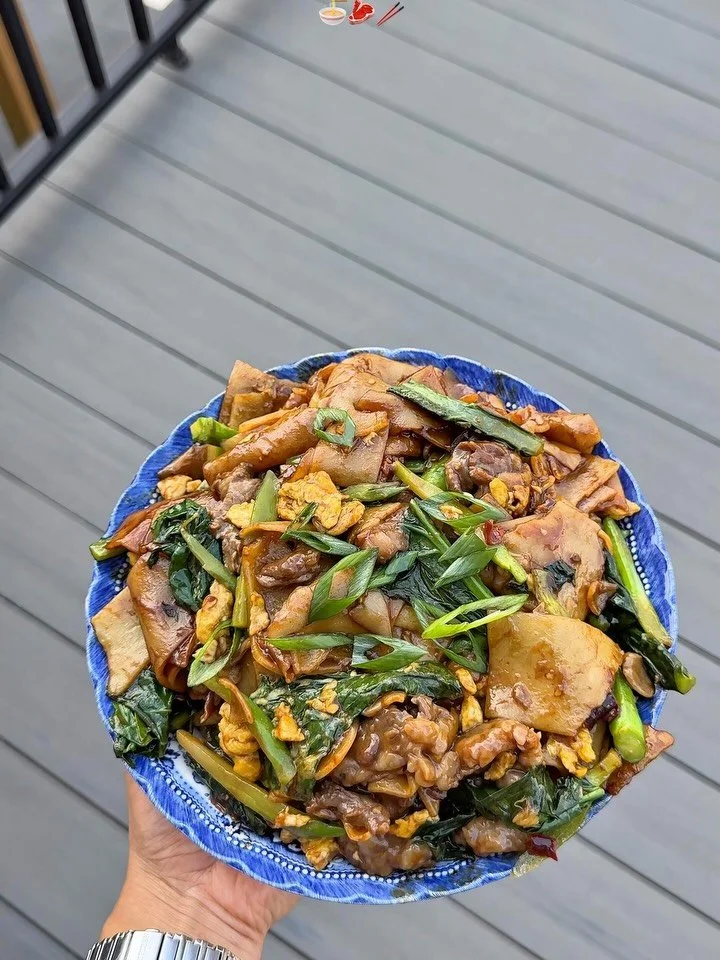 My top recipes of the summer so far in no particular order (however summer is very much NOT OVER)!☀️🍜🦐🥧🍲

All of these recipes are easy, approachable, &amp; can be found on my page with detailed steps, ingredient lists, &amp; tips! And of course,