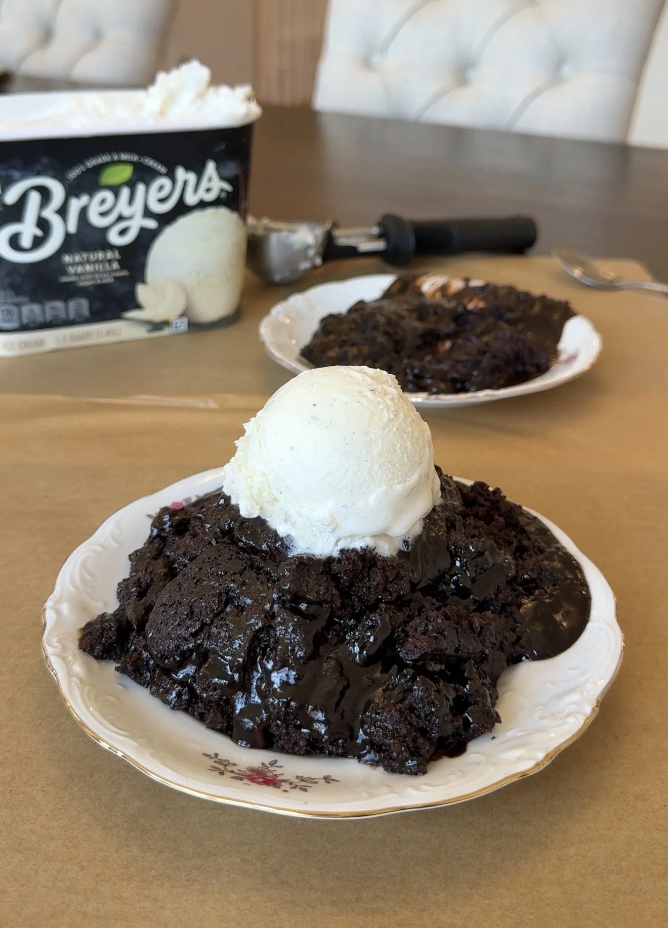 Easy Crockpot Chocolate Lava Cake