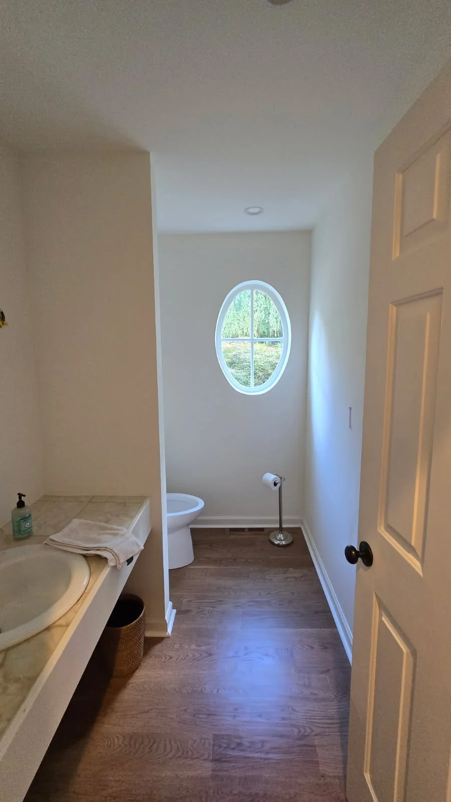 Professional Painter in Chester Springs for interior painting, exterior painting, commercial painting, and residential painting
