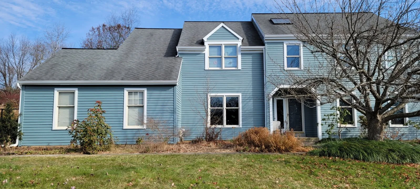 Professional Painter in Chester Springs for interior painting, exterior painting, commercial painting, and residential painting