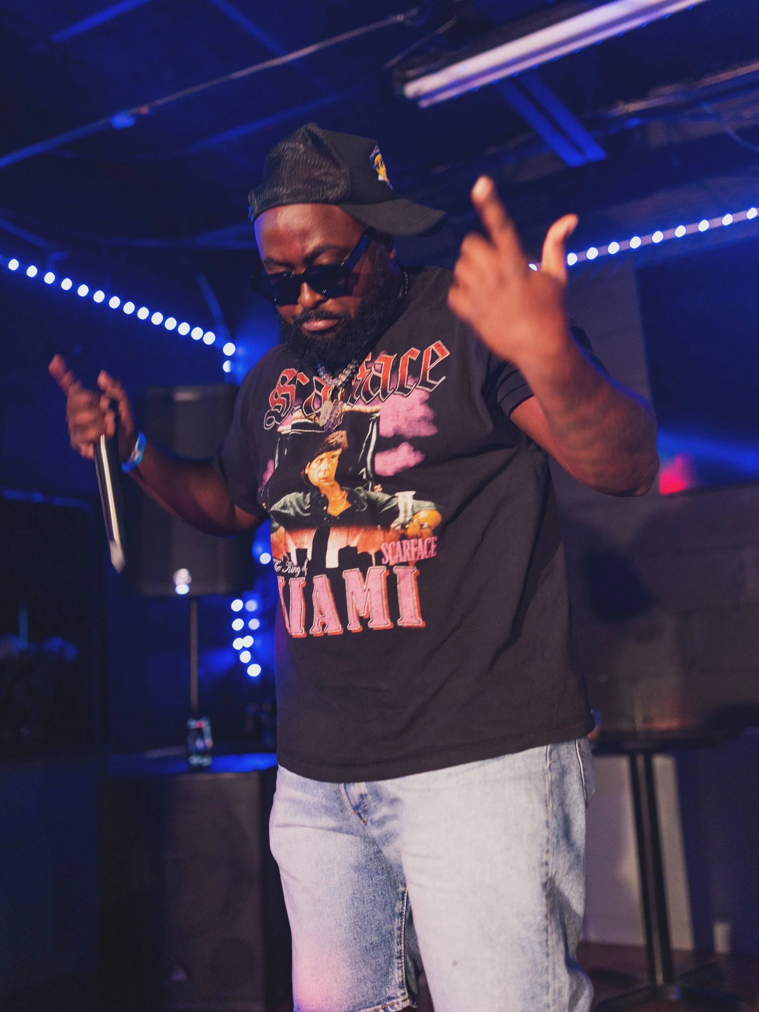 Big 811 @811itsjumane 
Pop that playa shit as per usual

From the desk of @treesintheville