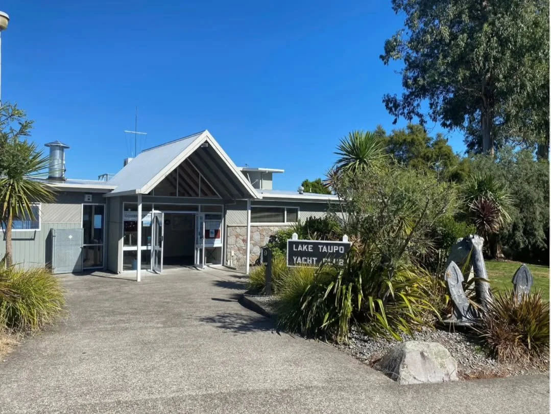 Lake Taupo Yacht Club offers the perfect venue for weddings, corporate functions, and special occasions. 

Catering for up to 120 guests, the stylish function room offers beautiful views across Lake Taupō to the Central Plateau mountains beyond. 

Th