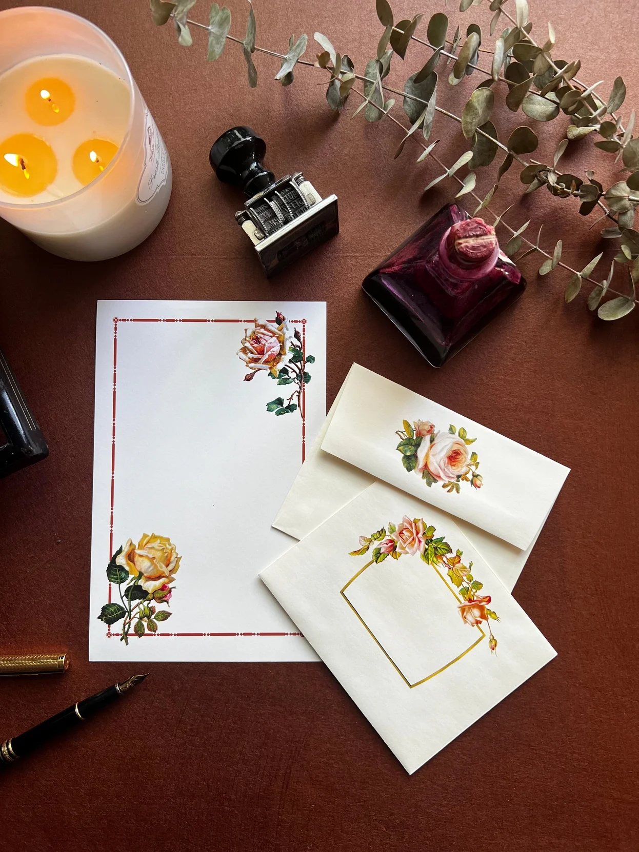 Letter Set Roses.webp