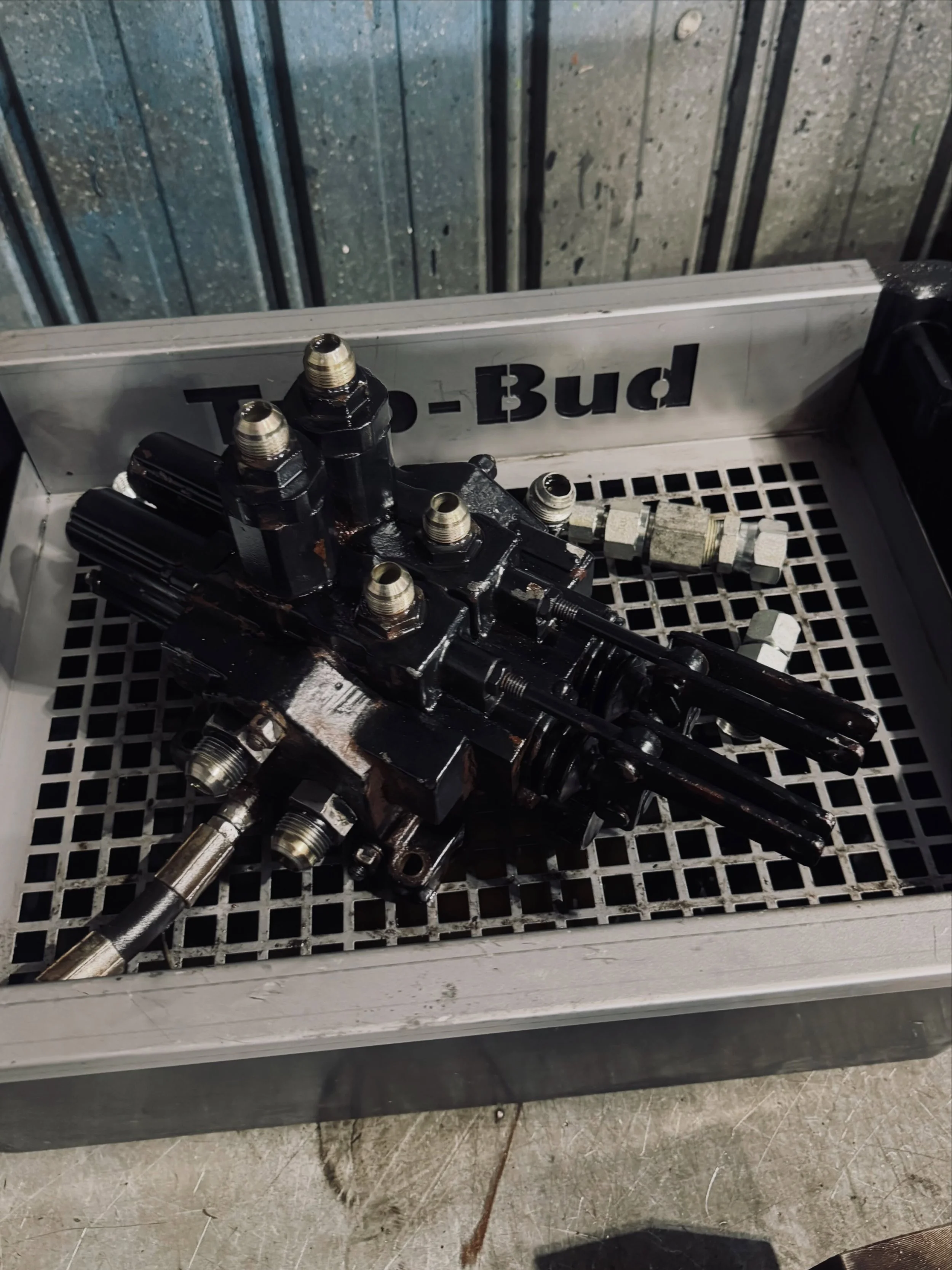 We&rsquo;re proud stockists of multiple EZ-Flow products and keep local stock available at 157 Farm Street, Kawana QLD 4701.

To get started, we carry Tub-Buds in stock and are also looking at organising a pre-order for EZ-Flow Base Trays with Splash