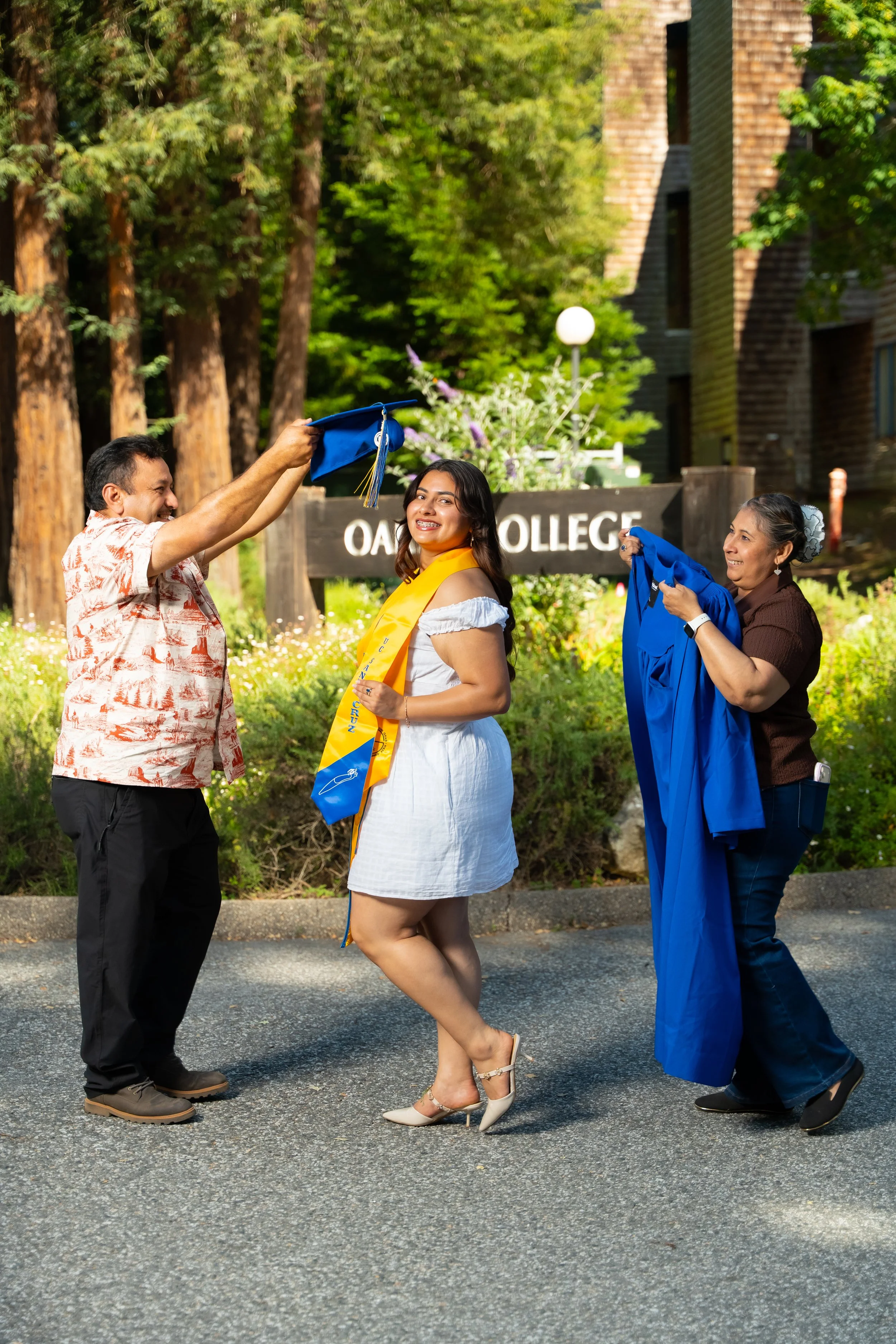 LesleyGrad-5.jpg