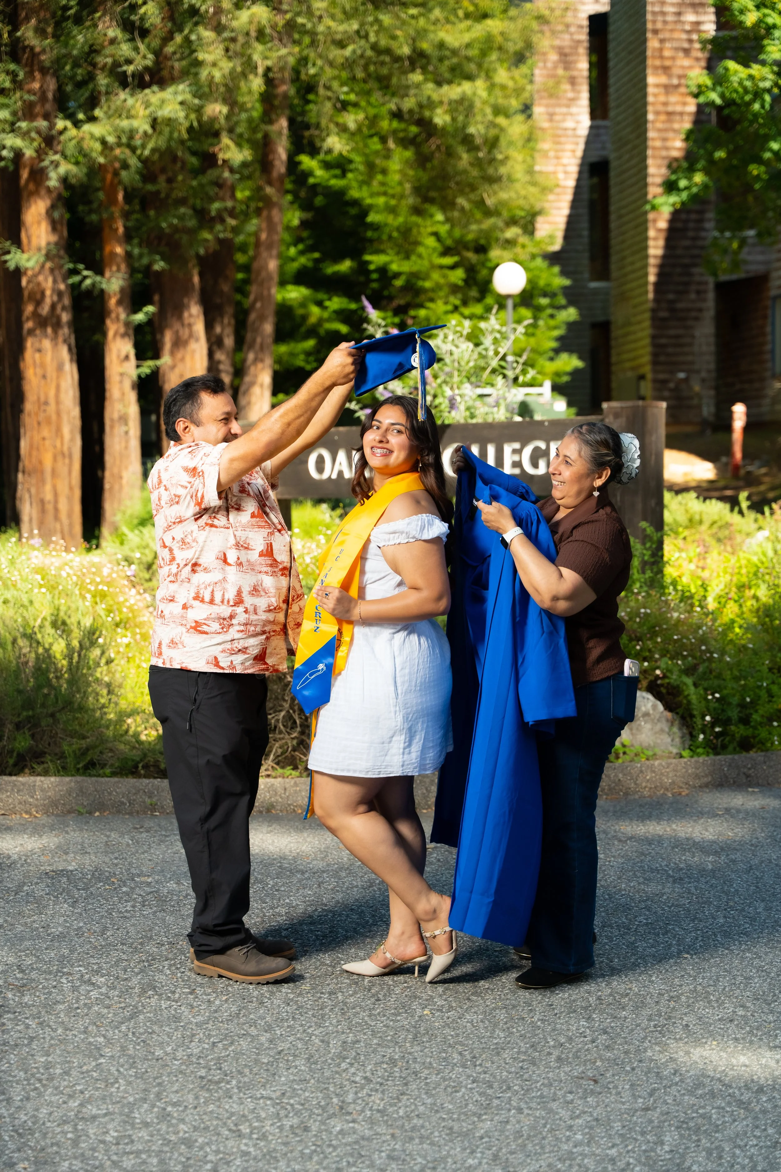 LesleyGrad-6.jpg