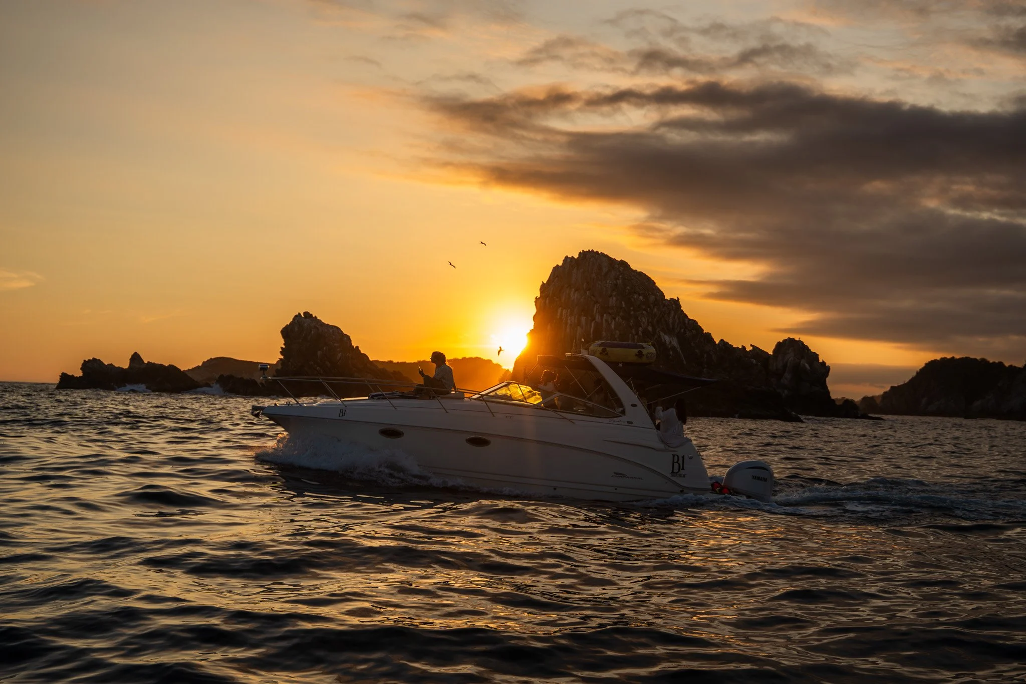 Yate atardecer huatulco