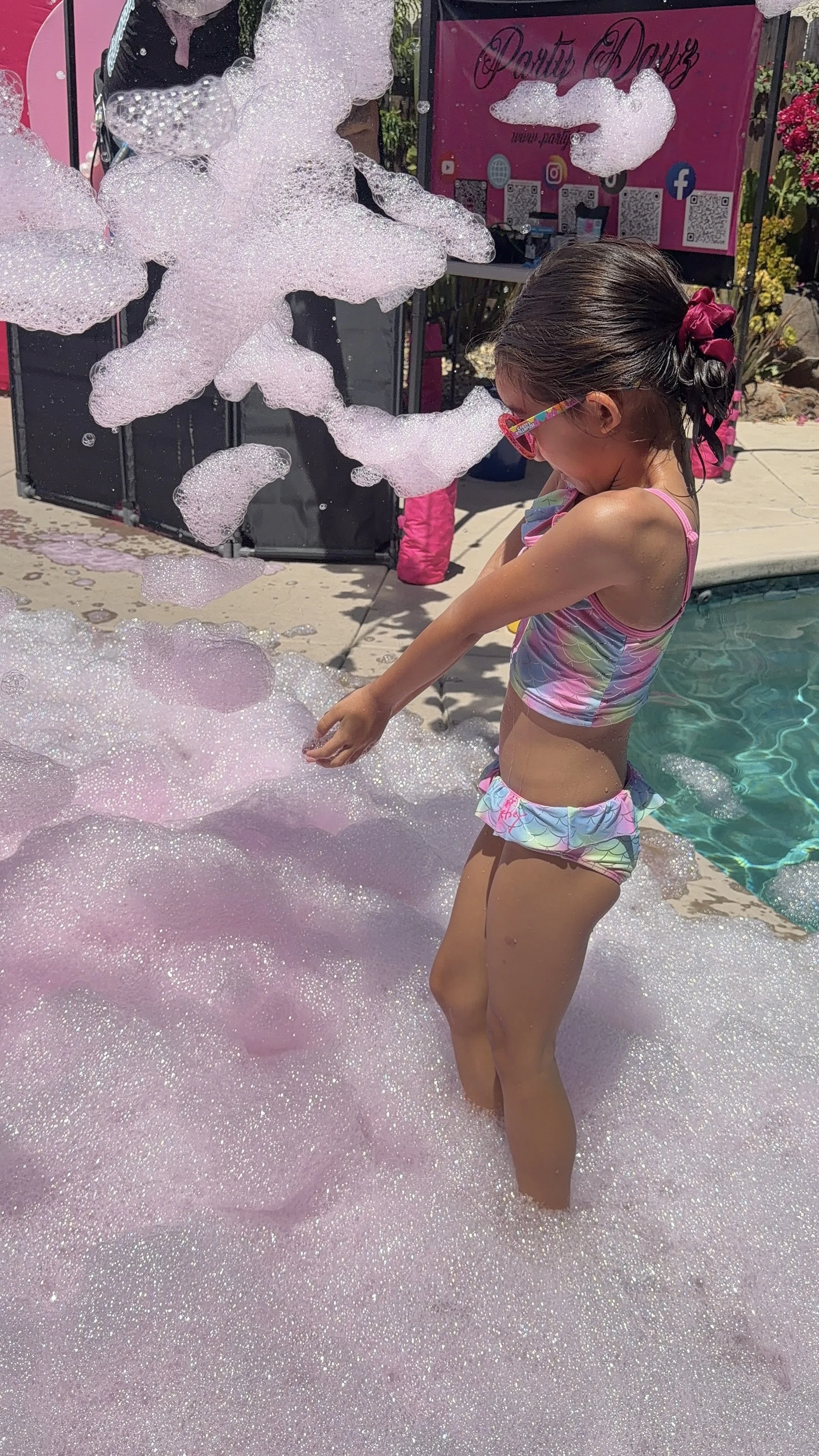 1-Hour Gender Reveal Foam Party