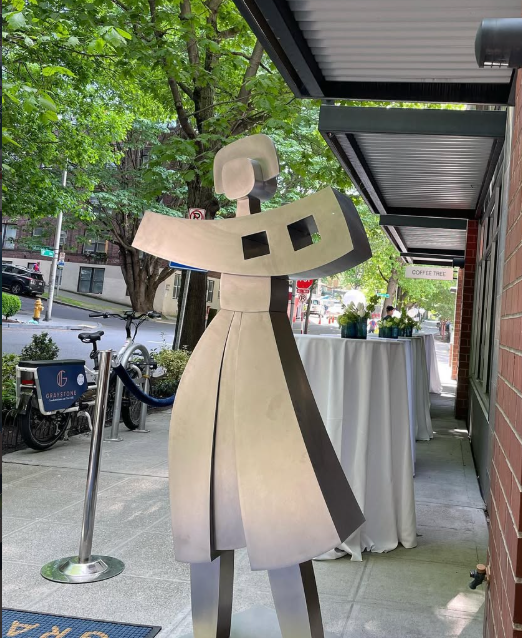 Nolwenn at Graystone Seattle
