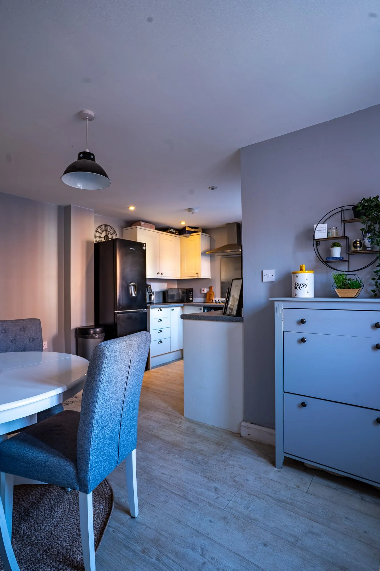Kitchen and dining area in a modern Leicestershire property
