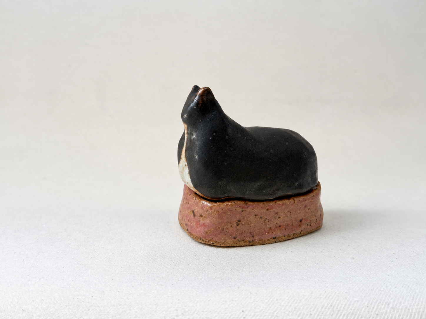 loafing-cat-left.png