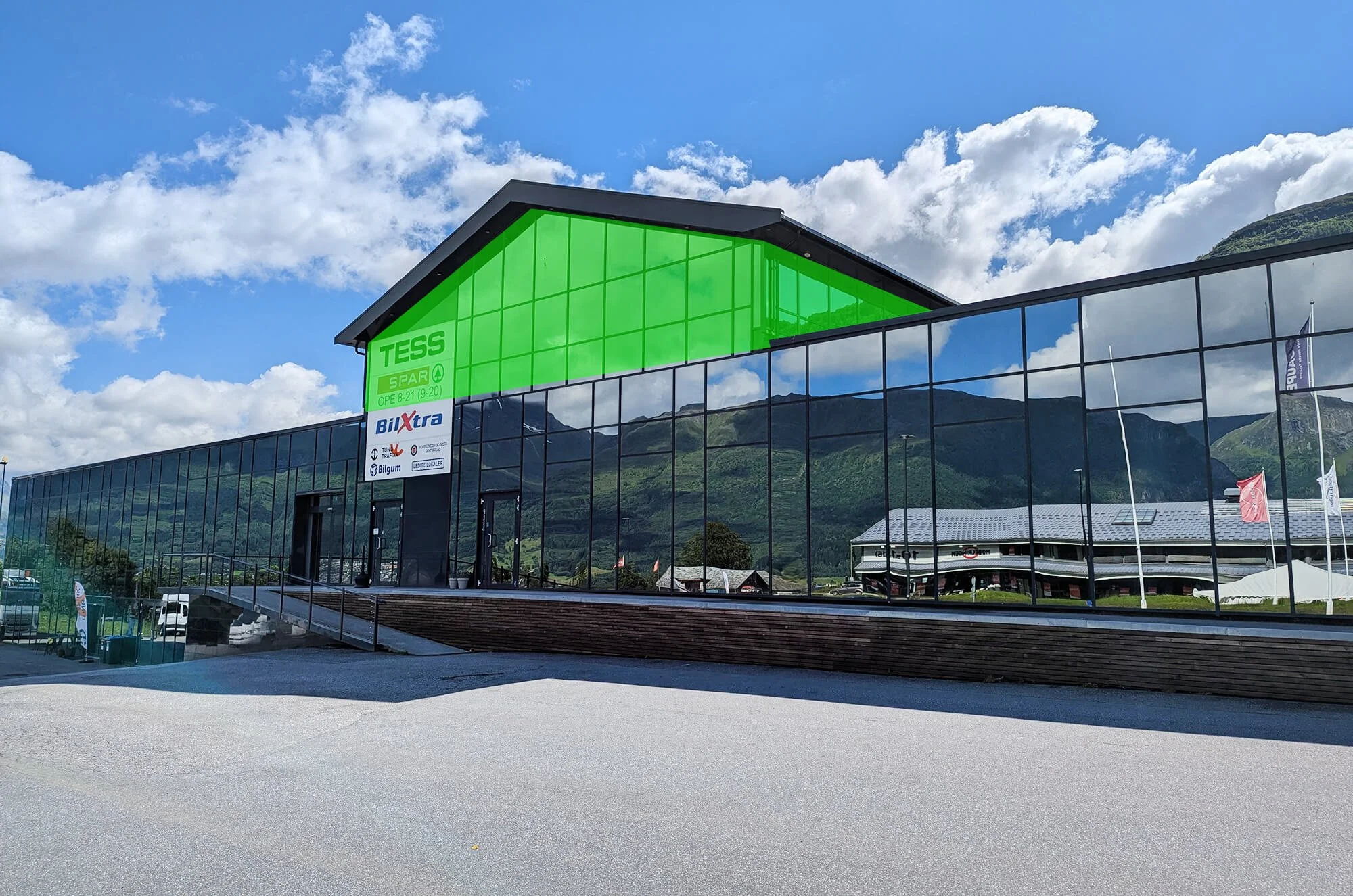 Kontorlokaleri R-Senteret i Hovdebygda til leige