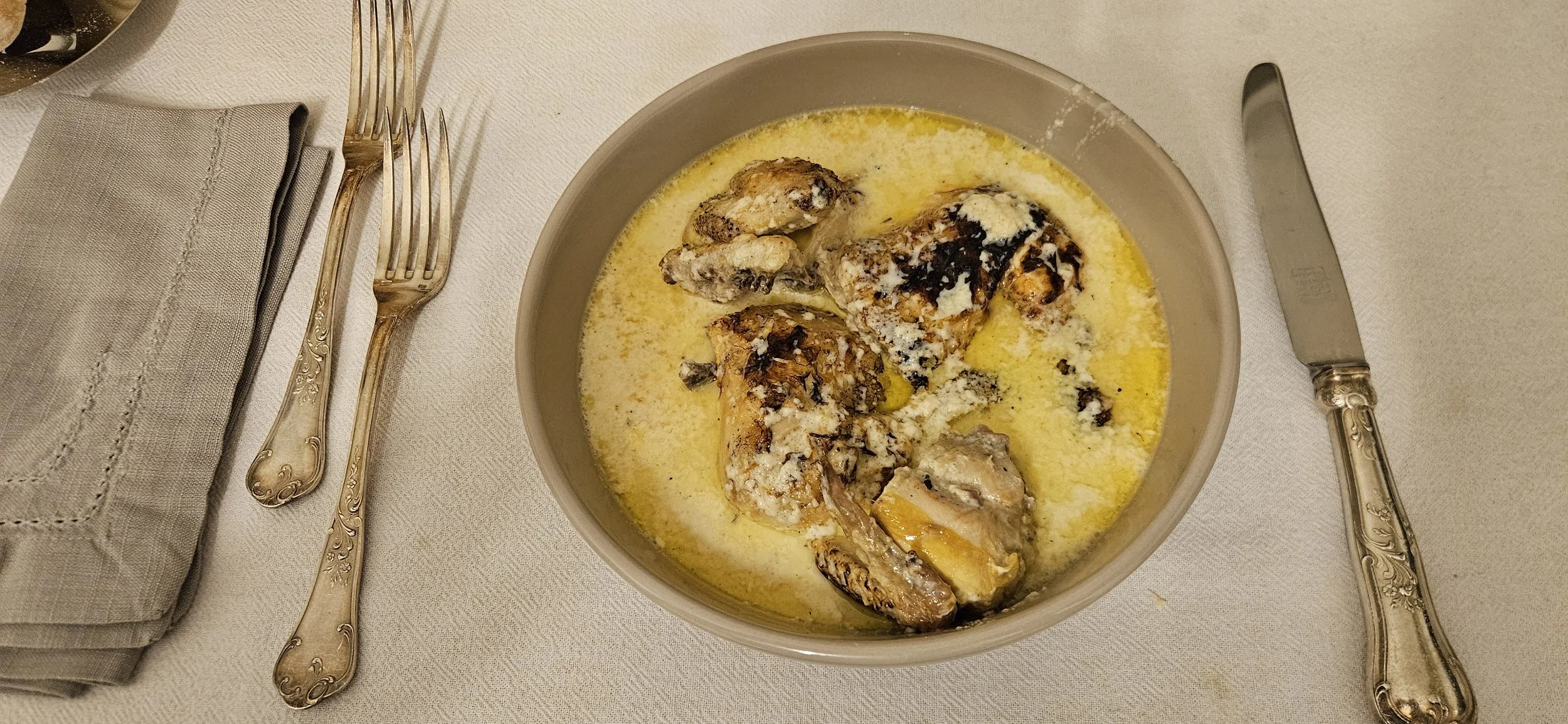 Lo shkmeruli ai trenta spicchi d’aglio