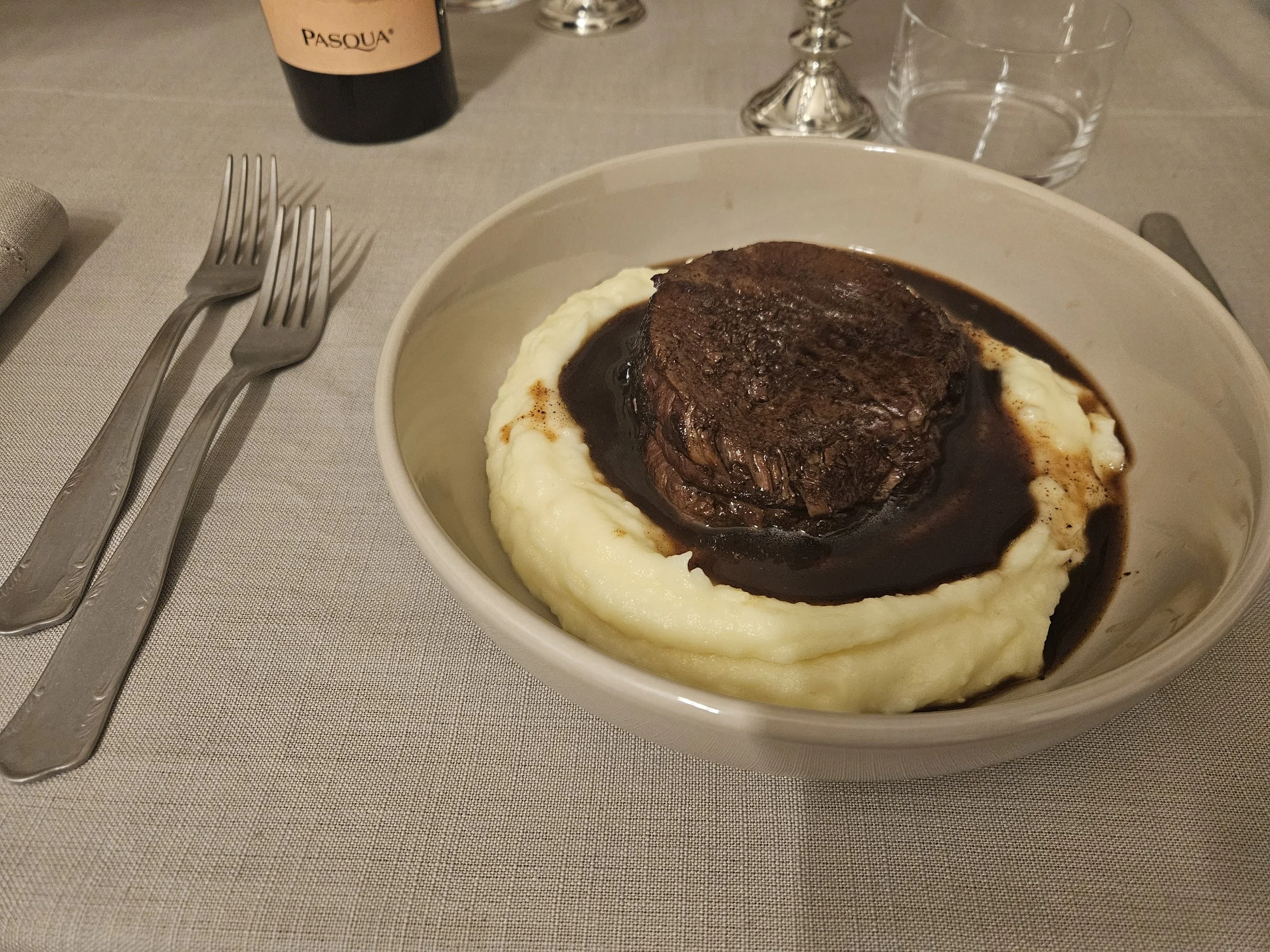 Brasato di manzo all'Amarone e purea di patate