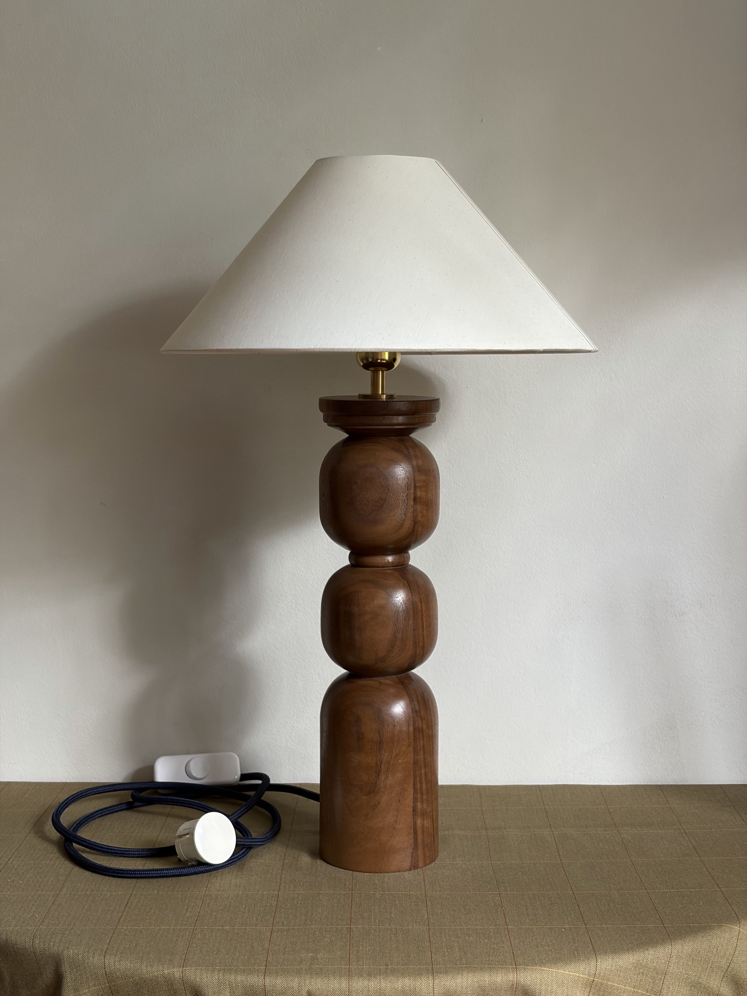 Lamp No. 02 [cotton, walnut]
