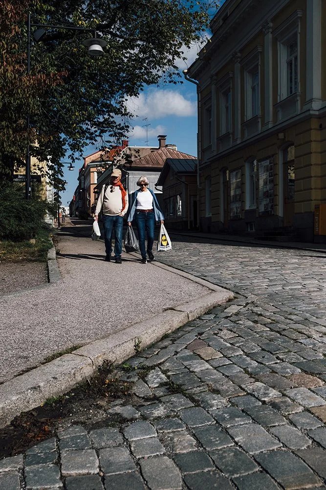 Valokuvia Tammisaaresta. Ihmisiä Tammisaaressa
