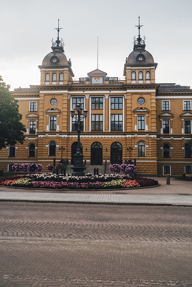 Valokuva Oulun kaupungintalosta