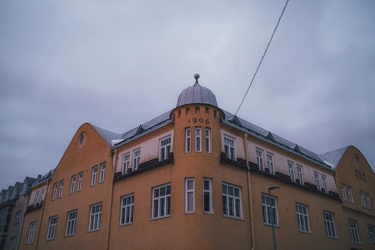 Oulun kauniit rakennukset valokuva Tuomi-talosta