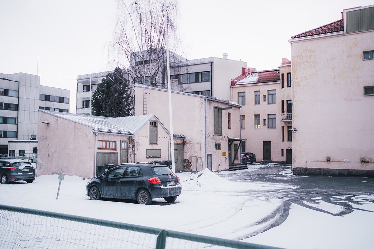Sisäpiha Oulussa - Valokuvia Oulusta