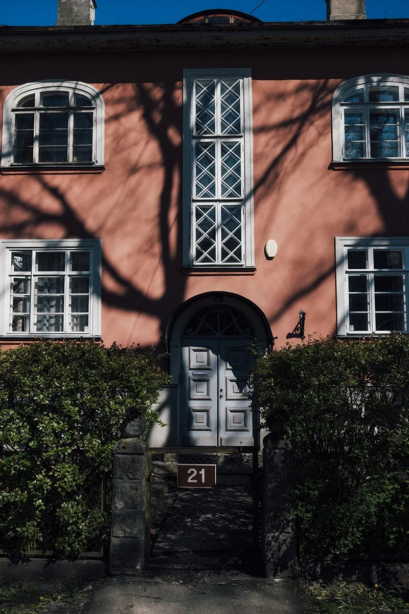 Walking to Kumu in Tallinn. Photography from Tallinn