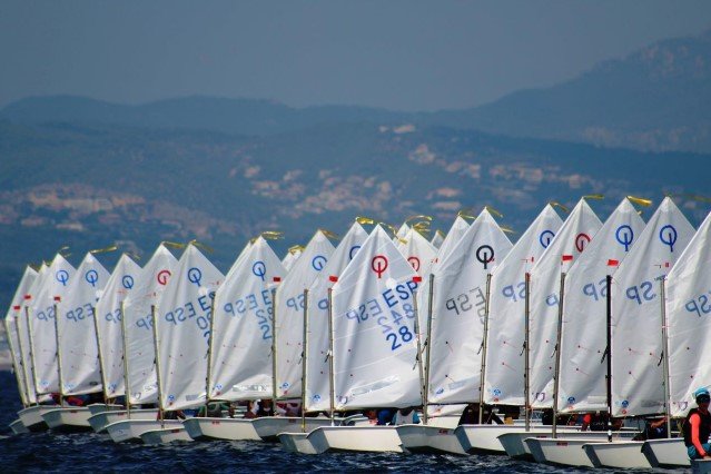 XLVI TROFEO MAMÁ OPTIMIST S.M. LA REINA Club Náutic Portitxol