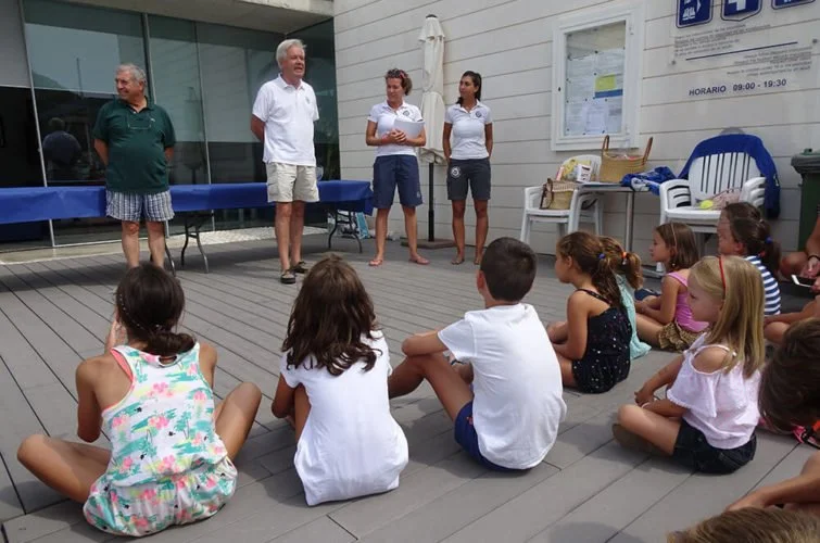 ENTREGA DE DIPLOMAS DE NATACIÓN 2018