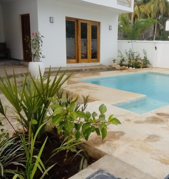 The Pool & Beach