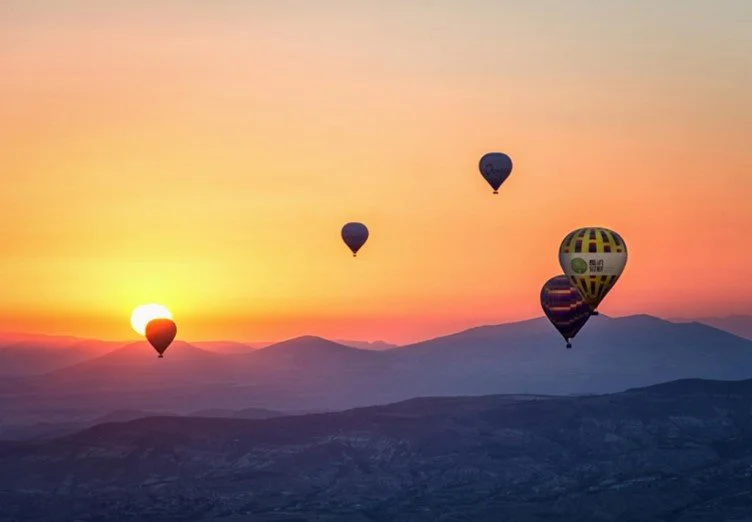 FX momentum cools as summer risk heats up