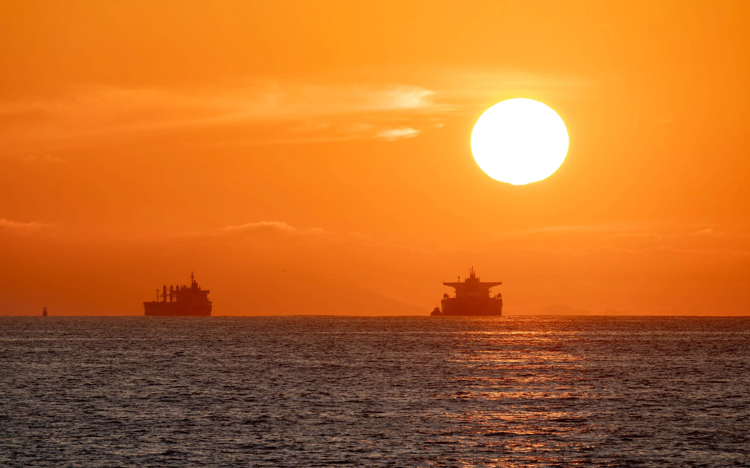 Markets turn cautious as geopolitical risks intensify