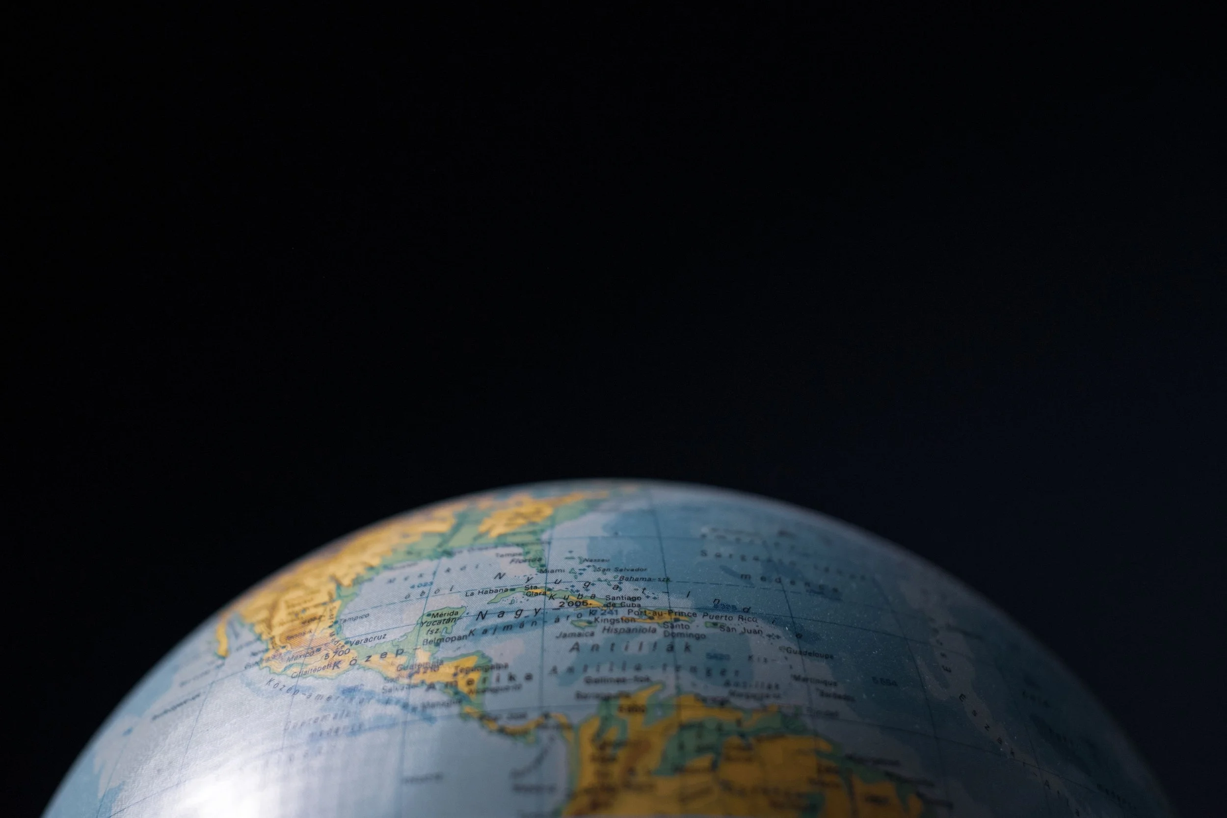 Markets hold steady as geopolitical risks build