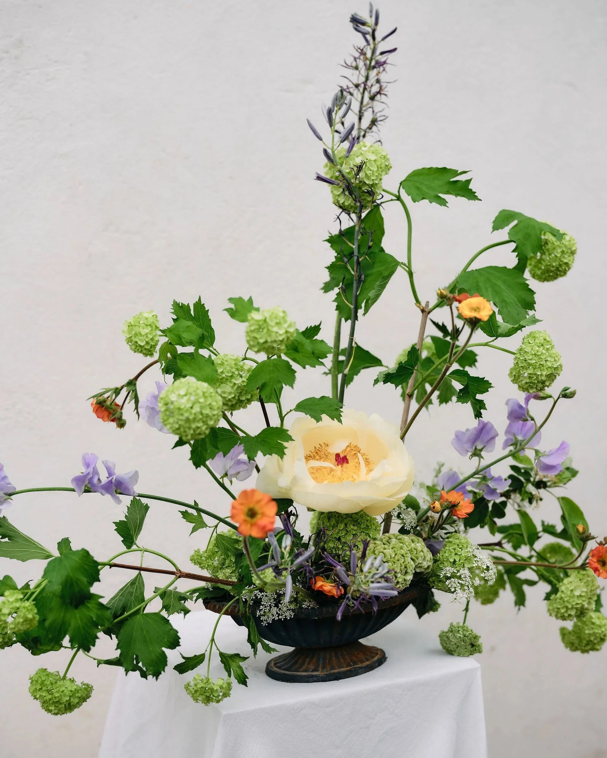 Urn - Floristry Retreat 