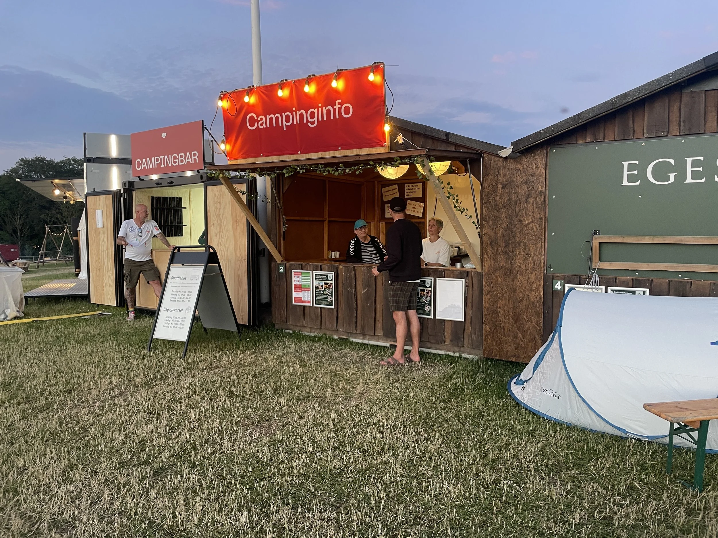 100 frivillige fik Heartlands campingområde til at shine