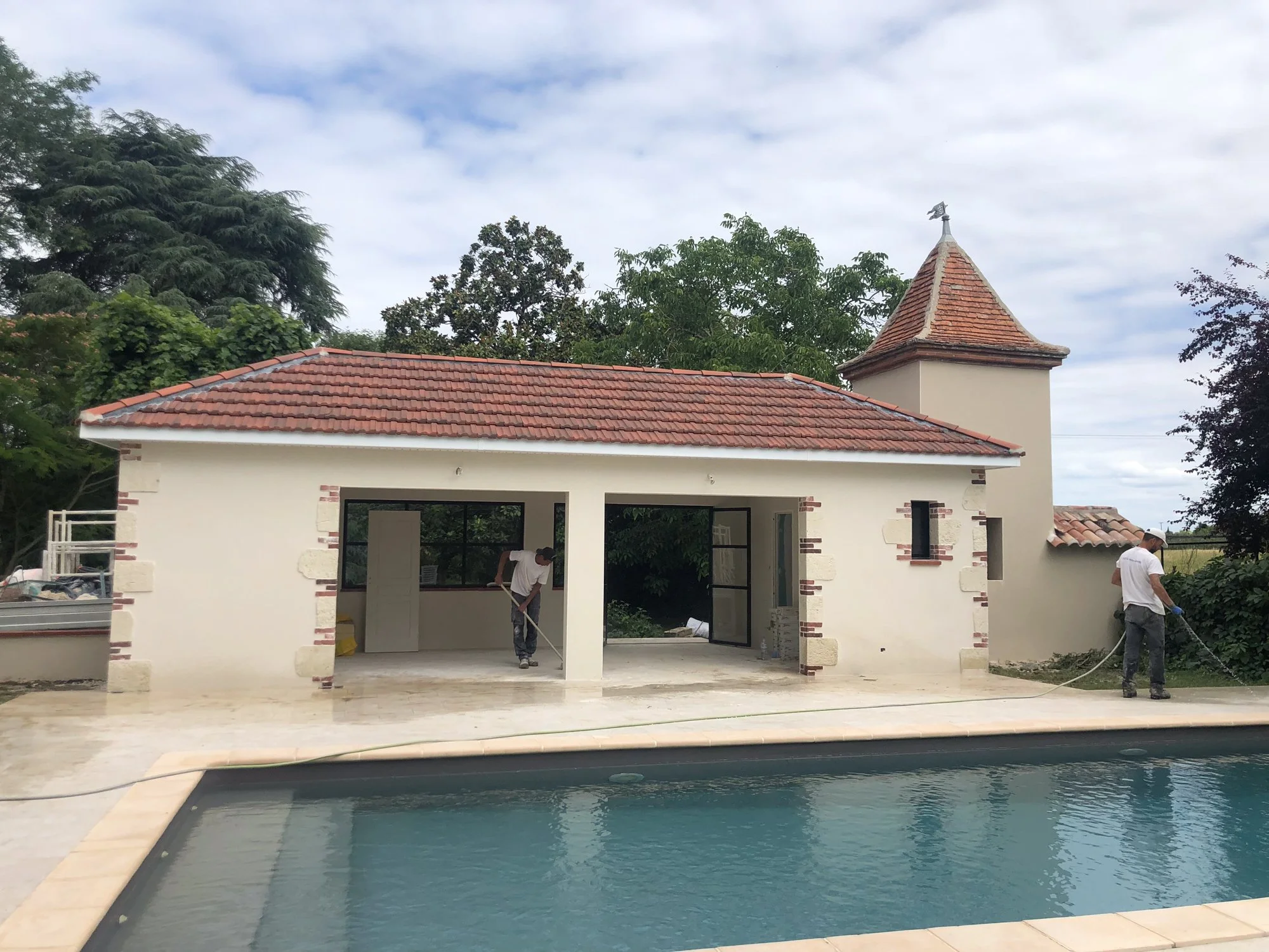 Rénovation : travaux en cours Pool House Les Promoteurs