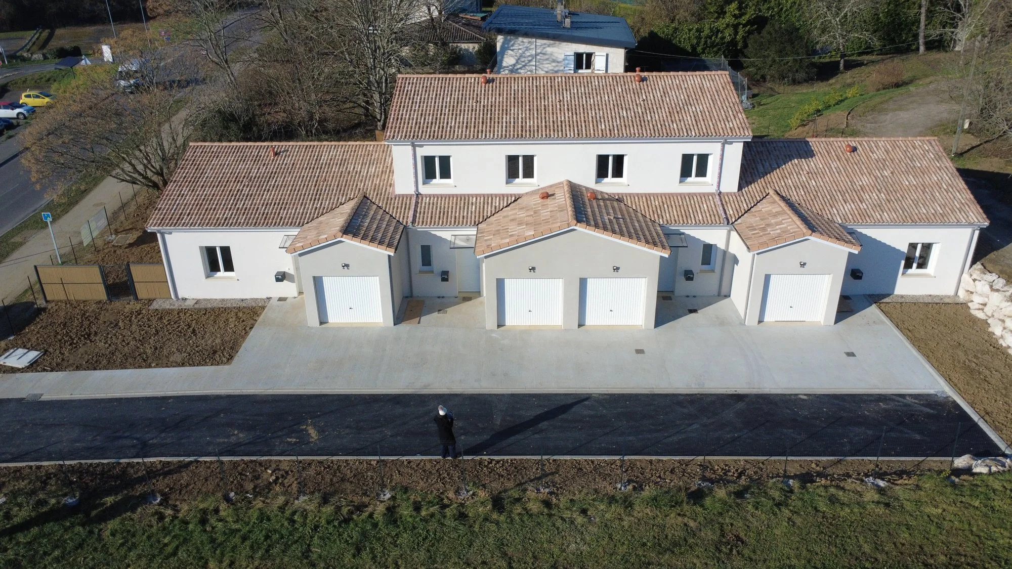 Construction de 4 maisons LES PROMOTEURS à Bon Encontre