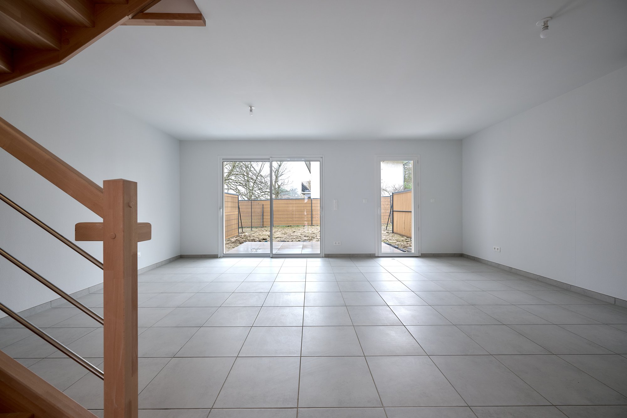 Pièce de vie Construction de 4 maisons LES PROMOTEURS à Bon Encontre