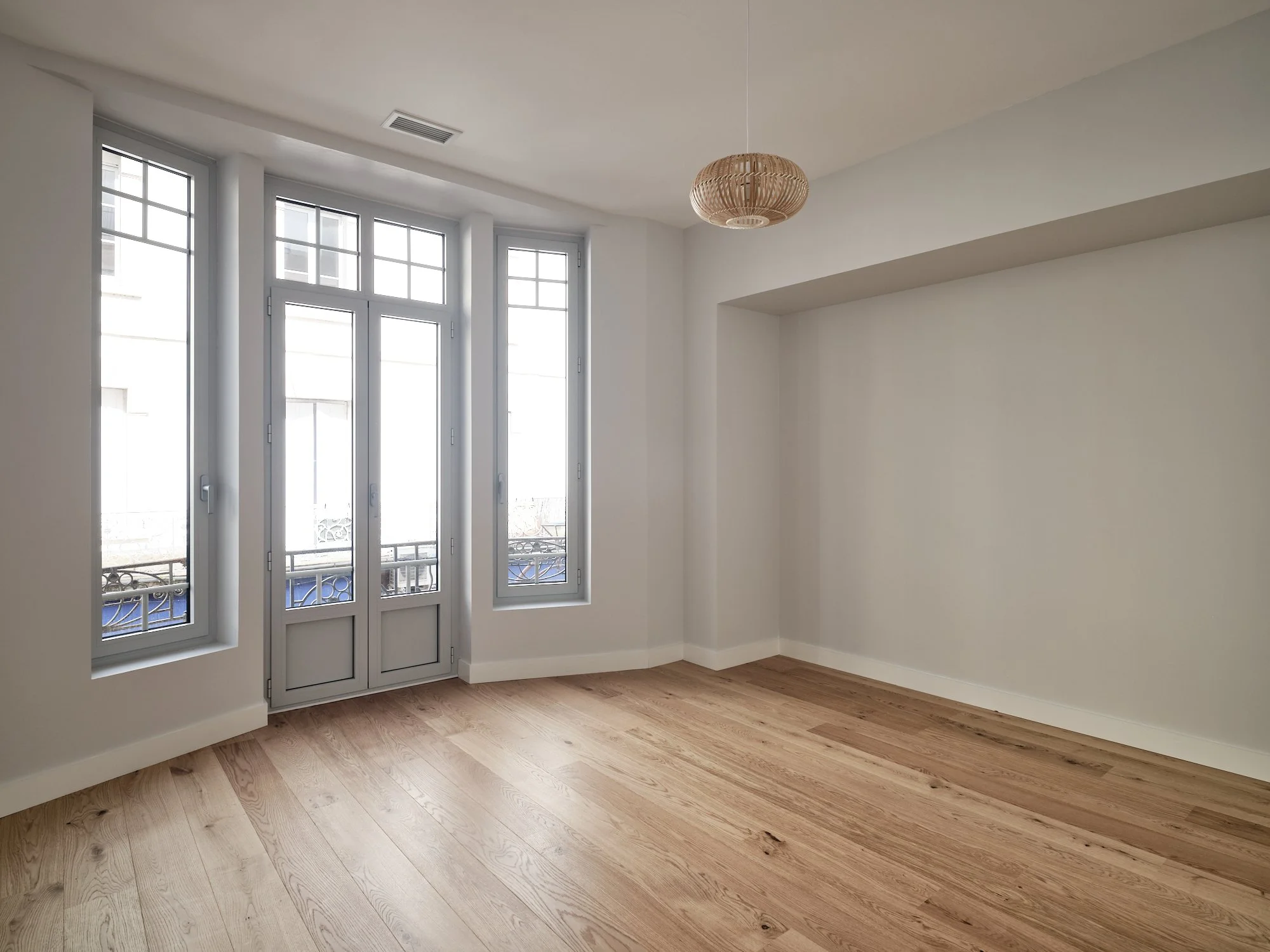 Rénovation appartement Agen LES PROMOTEURS chambre bow window