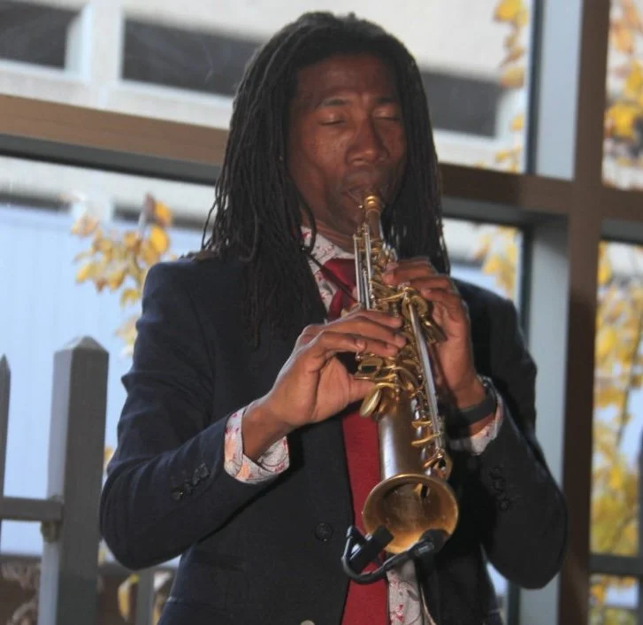 Live Music - Yunior Romero