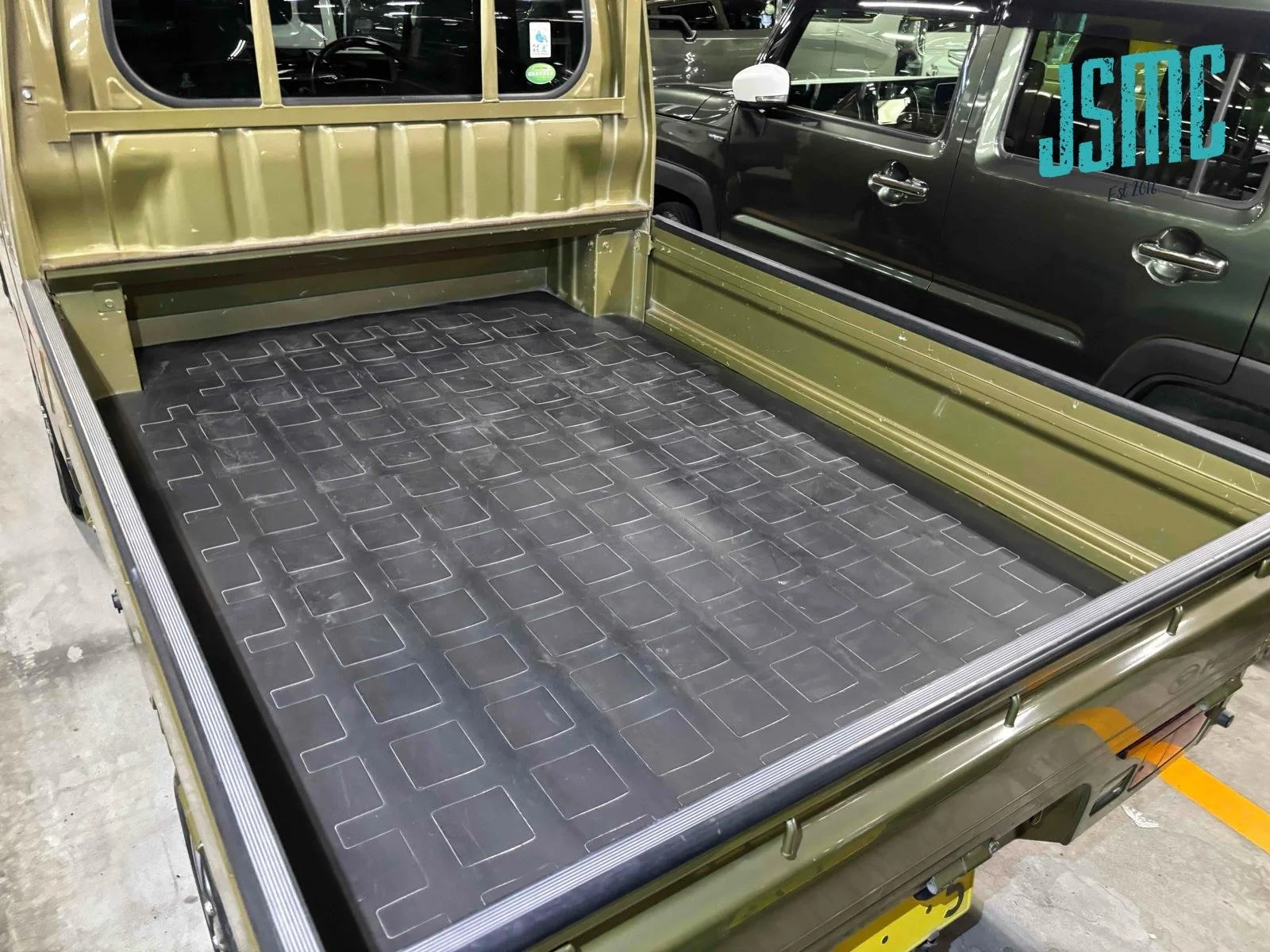 yiuamcEm-1600x1200-0x0.jpg