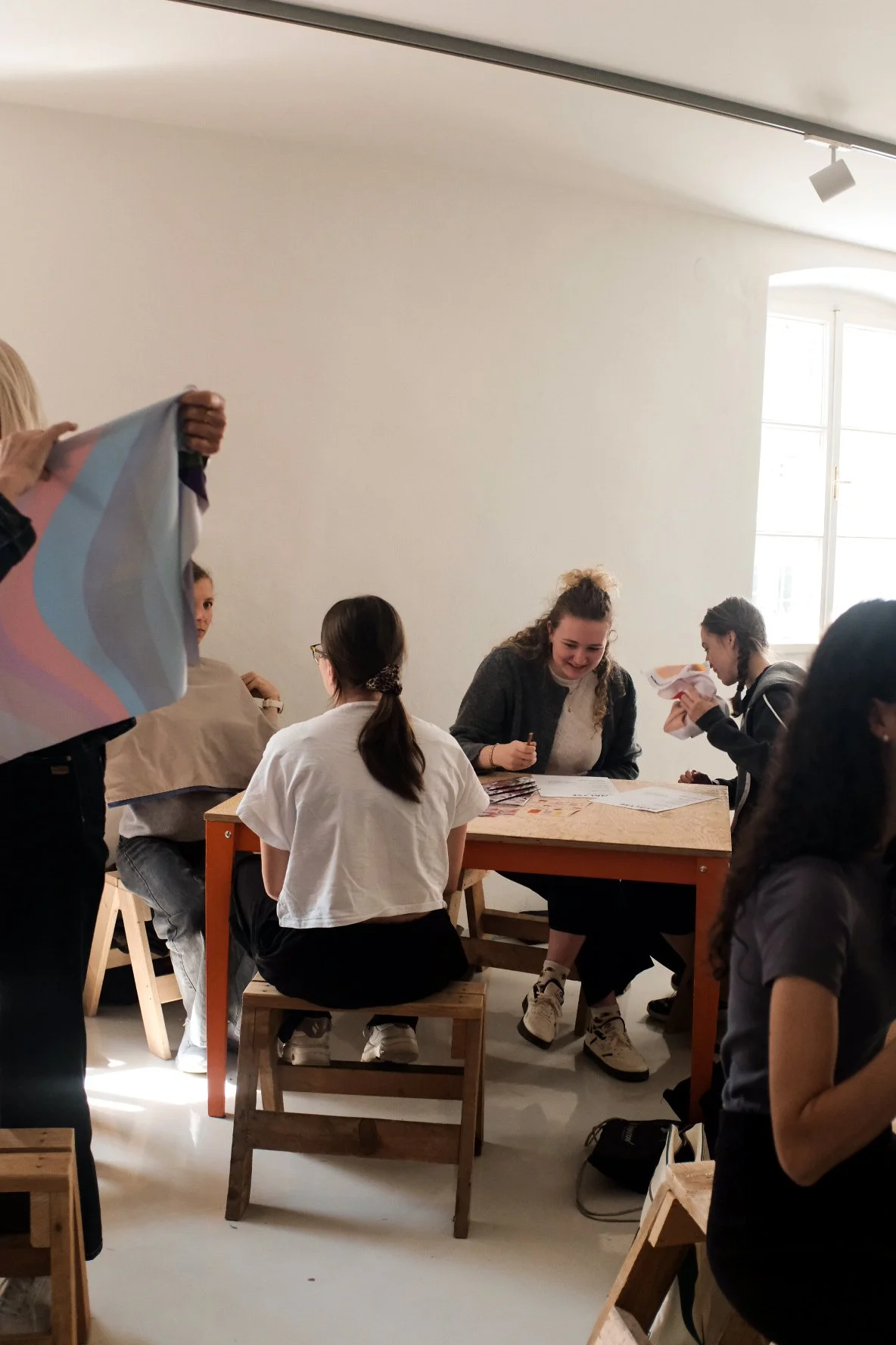 Barbara Reichl von Studio Barb. Nachhaltige Farb- und Stilberaterin aus Wien und Gründerin von Studio Barb. Farb-Analyse Workshop im Zuge der Hand.Werk.Stadt. in Salzburg.